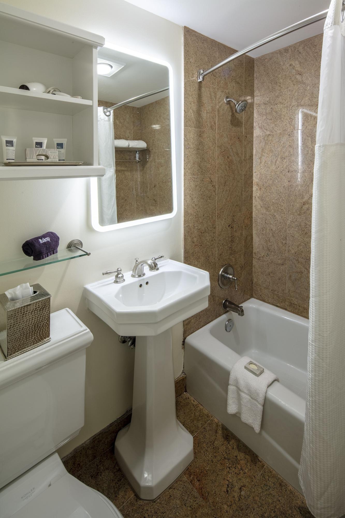 Collegian Hotel & Suites, Trademark Collection By Wyndham Syracuse Buitenkant foto