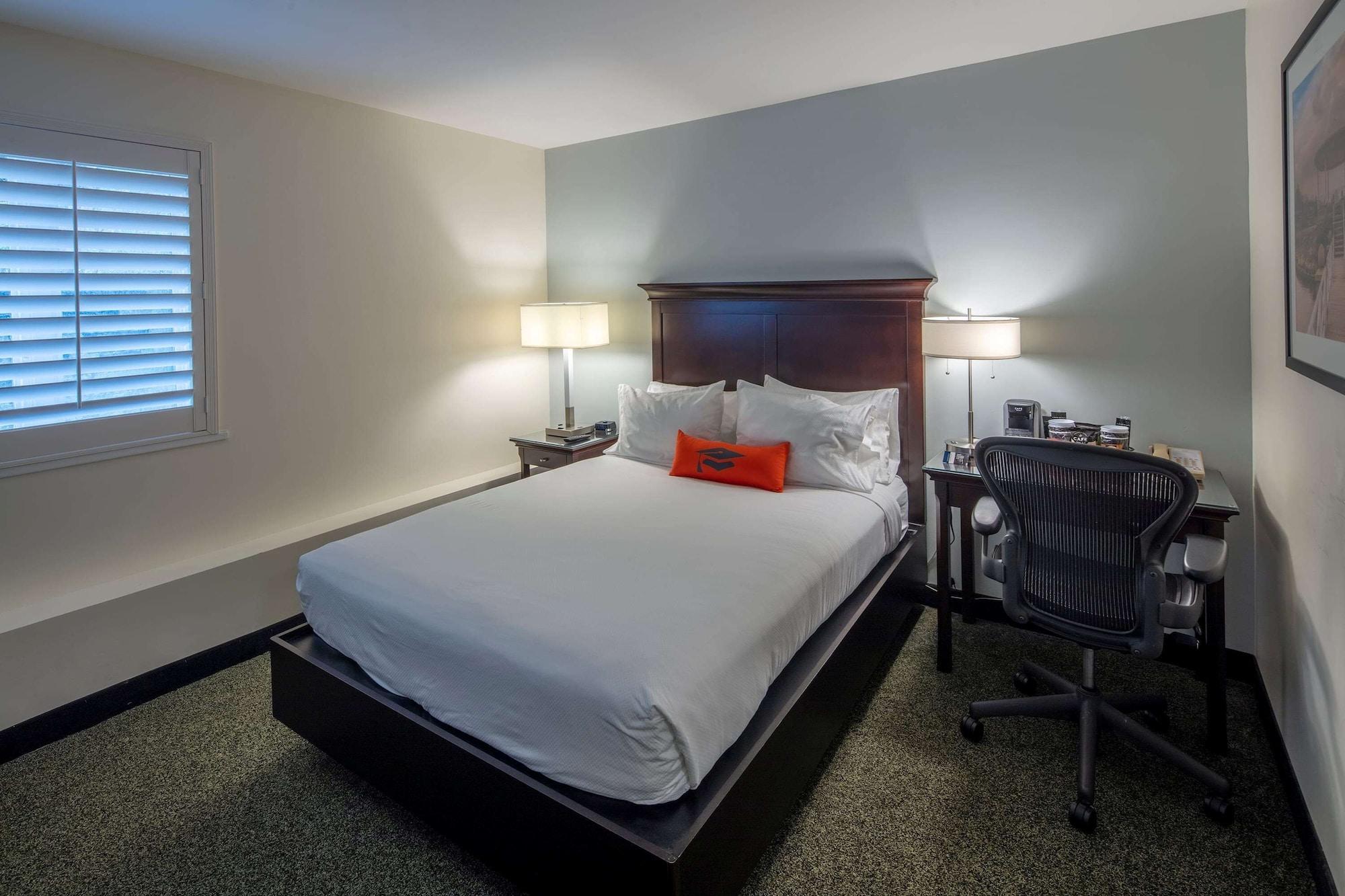 Collegian Hotel & Suites, Trademark Collection By Wyndham Syracuse Buitenkant foto